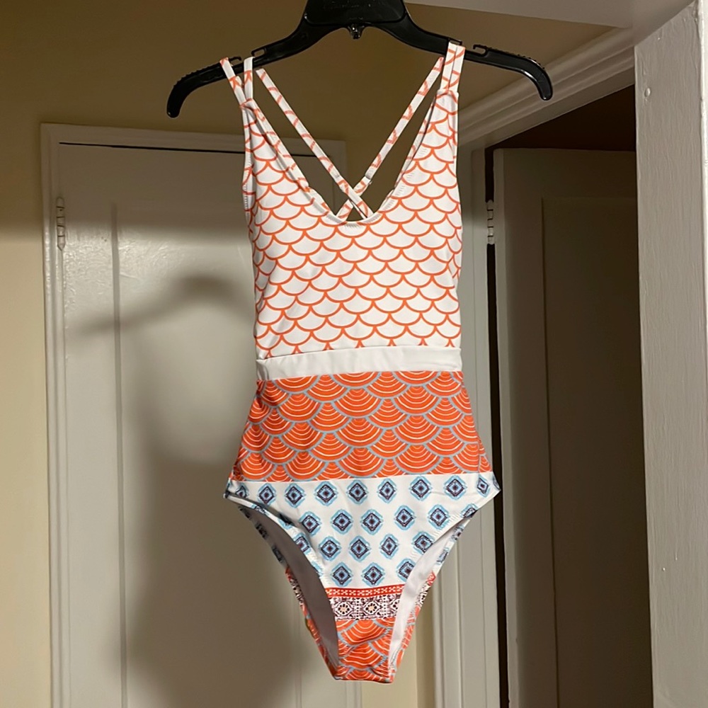 NWT Women’s Cupshe Bathing Suit - size S